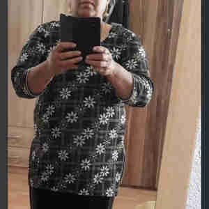 My Indian mom Who would get my Indian mom in bed she’s 38 and 5‘7 Indian wife