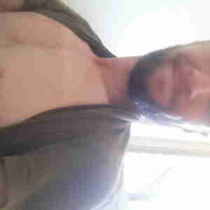 Daddy Hi ive recently had my heart torn to peaces. Ex wife destroyed 12 years of family. Im nervous as so anyone keen to make