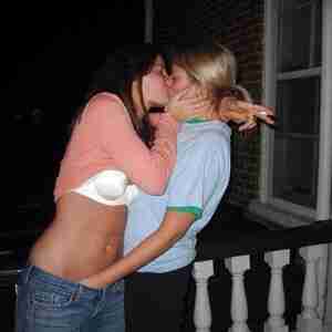 My Labia Lubers Pictures I like and that make me wet! lesbian rimm orgasm