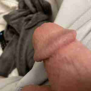 Adventurous Will give it to you strong and hard.
Gentle with passion.
Play out your fantasy or fetish Sex , discreet kinky