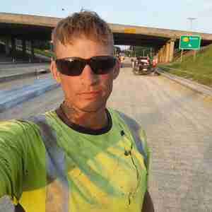 Check me out Hot military construction worker Trade pics