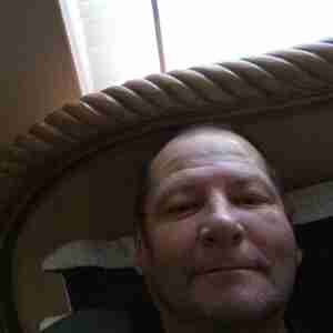Party and play I'm a very nice guy I'm horny and like to party and play all night long Oral