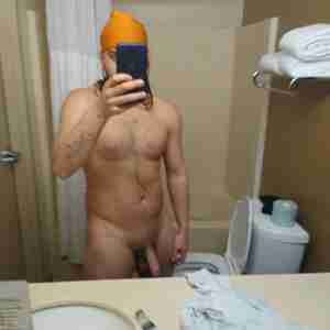 Me Just looking for fun time Let's fuck