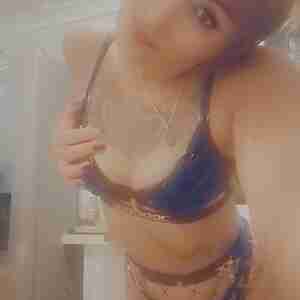 Dezyiah Mezek Hungarian Maori Tattooed Tanned soft olive skin long luscious legs alluring brown eyes and kissable lips toned