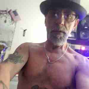 Gotlars Just a dirty white boy from the 80 .. Im  toys r us kid