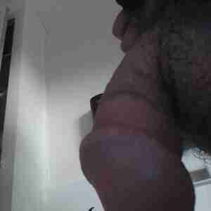 Needs swallowed My swollen cock needs a thirsty friend Huge cock, bj fwb
