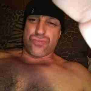 All yours Open-minded super horny always find open-minded funny guy seeks women for company and whatever Hookup orgy