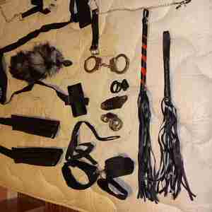 Dominant male looking for Submissive female Lady need be dominant want be my slave Dominant