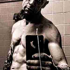 Me Me showing off.my lean and cut up body Lean, cut up built for fin