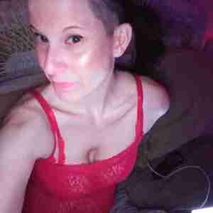 Me Fun Big tits brunette