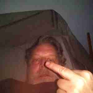 Me me and all my glory I'm a 55 year old single man in Quincy Illinois. Looking for new friends, acquaintances,