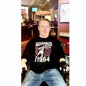 Like to play pool Like pretty woman.  Looking for sex buddy.  Easygoing guy no drama. Let’s have some good times