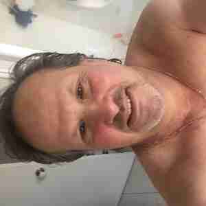 This is me Let’s meet and see what happens Fuck buddy
