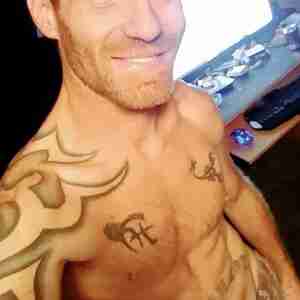 just me just pics of me being me lol solo male , man single