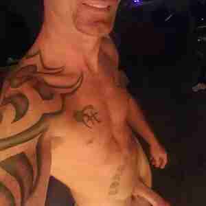 just me just pics of me being me lol solo male , man single