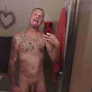 Gangbang time let's do this I'm in the Tampa area hit me up Gangbang