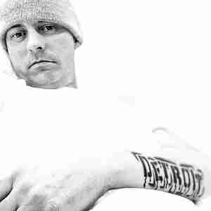 He so cute though I’m from Detroit, in Somerset, hit me up. Three one seven. Seven seven five. Ten 69. Cute single ready