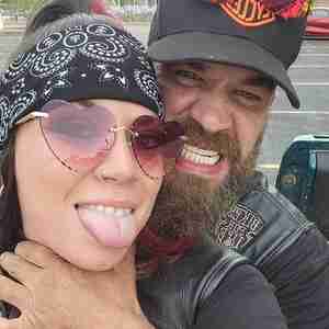 420 friendly sexy couple down to dom sluts Funny laid back couple who knows how to have a good time ready to find us a sexy
