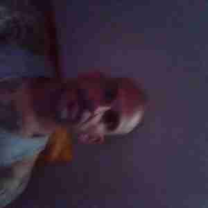Vanilla Rated G (for now) Pic to get an idea of how i look......so maybe if you read my thoughts you'll be tne freak i