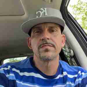 Vanilla Rated G (for now) Pic to get an idea of how i look......so maybe if you read my thoughts you'll be tne freak i