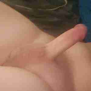 Me Me tweekin, needing a freak nasty slut to geek & freak with Party?