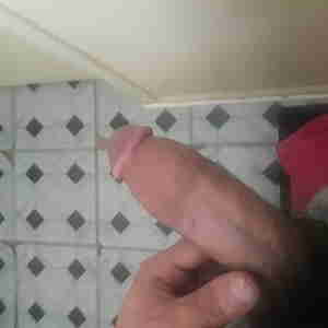 Looking for females Newd a female who can help me out with relieve some stress Females