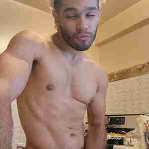 Gabe the babe If you like, hit me up...don't be shy. ? Yummy and Delicious