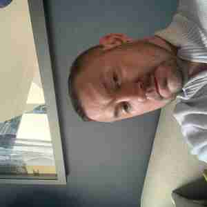 A friend with benefits I live in the Saint Pete Florida area. I’m looking for a sexual relationship friends with benefits.
