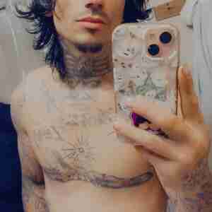 Me and the pup 28. Not too bad looking, kinda a big nose tho, I can host, or I’m mobile ?☺️ Handsome, tattoos sexy