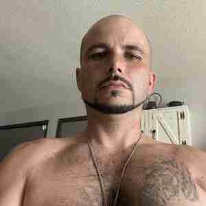 Me This is me if ya wanna know or see more, message me Pics