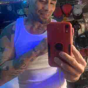 Mike Here! WzuP I’m 39 5’7 160lbs 6in a half cut and shaved some. Hit me up. Single