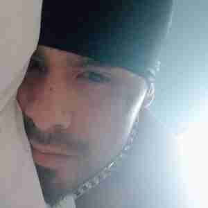 Mike Here! WzuP I’m 39 5’7 160lbs 6in a half cut and shaved some. Hit me up. Single