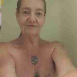 Me Tittles Escorts