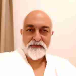 Nature Around the mystery of me Fu , adventurous Dramatist,Gourmet cook
