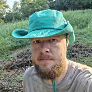 Deep South Gentleman 30 yrs, 6ft 2in, loves kink, and getting it on! Disease free. Anal, BDSM, Dominant
