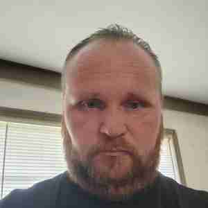 Looking for something fun and on late nights after work Looking for a beautiful woman after work every night just to blow off