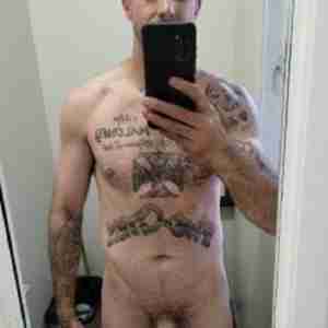 me hope u like tattoos and getting handled. getting pounded and pleased. you WILL cum, i promise you that. but if your not ok
