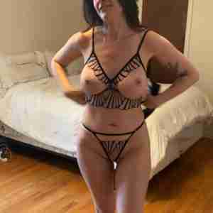 Slut MILF busty brunette loves dick MILF sucks dick Slut milf