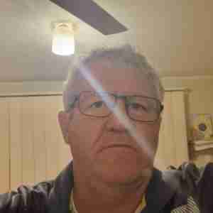 Steve Older but very randy and horney fella looking for lovely lady for good times and sensual adventures Sex Hookup  tonight
