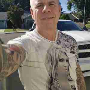 might as well show 2 be a participant Seeking good conversation and great sex. blow job, couples, bull, eat pussy, anal