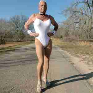 Sissy Tina Bisexual sissy, looking for an owner to serve, male or female doesn't matter. San Antonio Tx