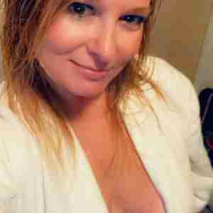 I’m available for hookup. I render all kinds of services...WhatsApp  only +1 (646) 382‑6374