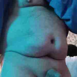 I don't have a big cock but I love to show it to women I am 57 years old I love to eat your pussy and lick your ass hole I