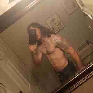 me Me ripped shredded 8 pack and