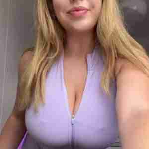 Am available for fun I render all kinds of services...signal only 