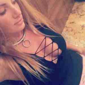 Am available for escort service I'm 26 yrs old newly escort girl, who is hoping to meet up 