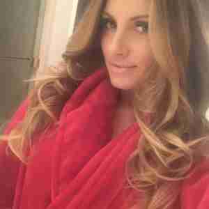 Am available for hookup I render all kinds of services...WhatsApp  only +1 2812505615