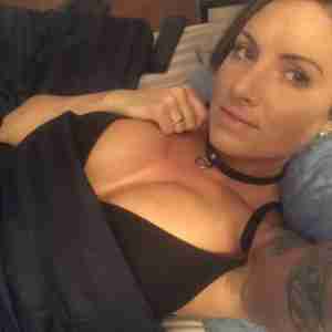 Am available for hookup services I'm 26 yrs old newly escort girl, who is hoping to meet up with a chill and open man who