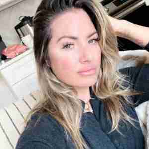 Am available for hookup Dm me let enjoy the sweet moment all kinds of services...WhatsApp  only +1 2812505615