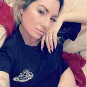 Am available for hookup I render all kinds of services...WhatsApp  only +1 2812505615